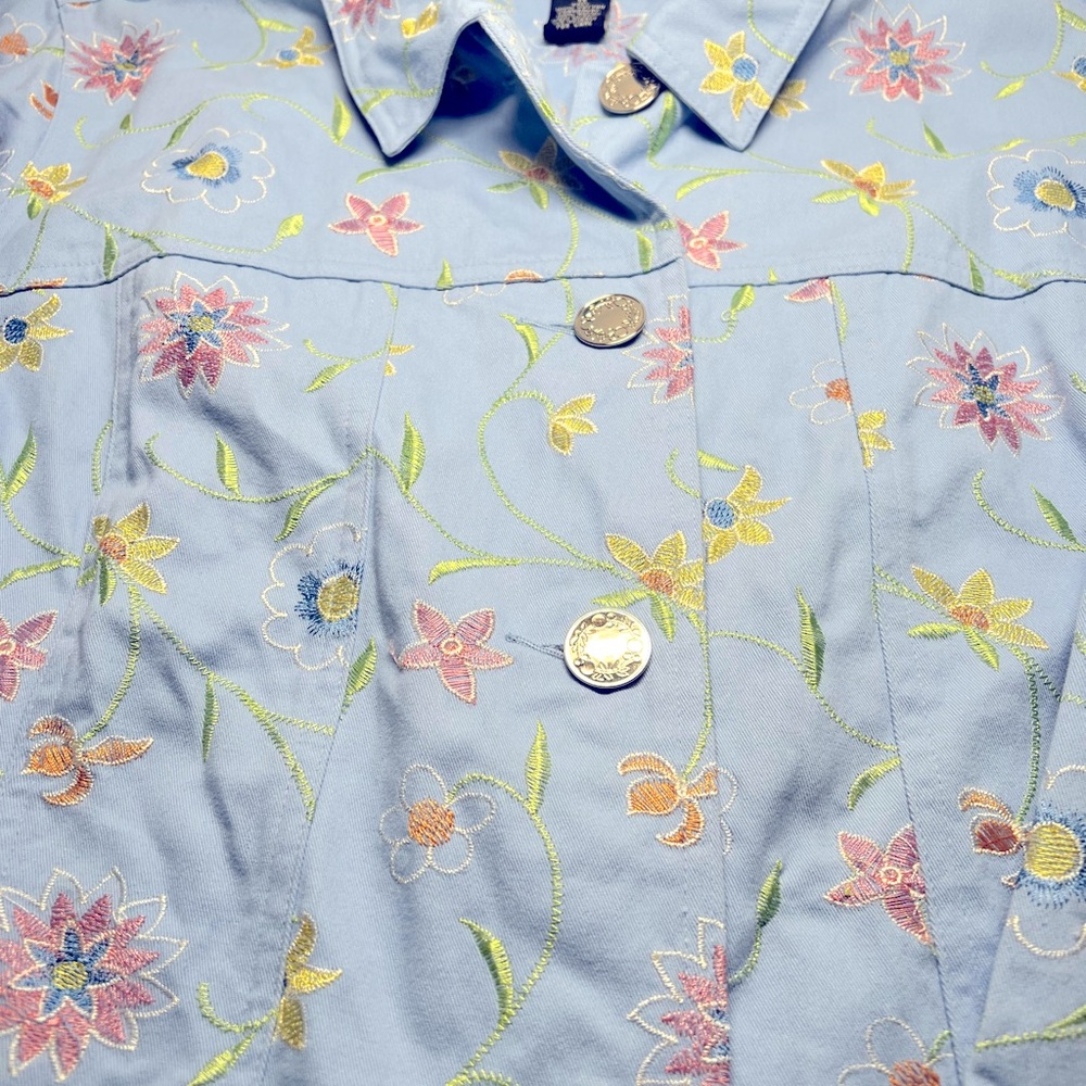 Denim & Co Baby Blue Denim Embroidered Floral Jacket 1X - Picture 4 of 5